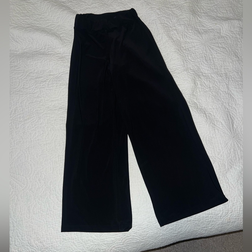 Elegant Black Wide-Leg Pants